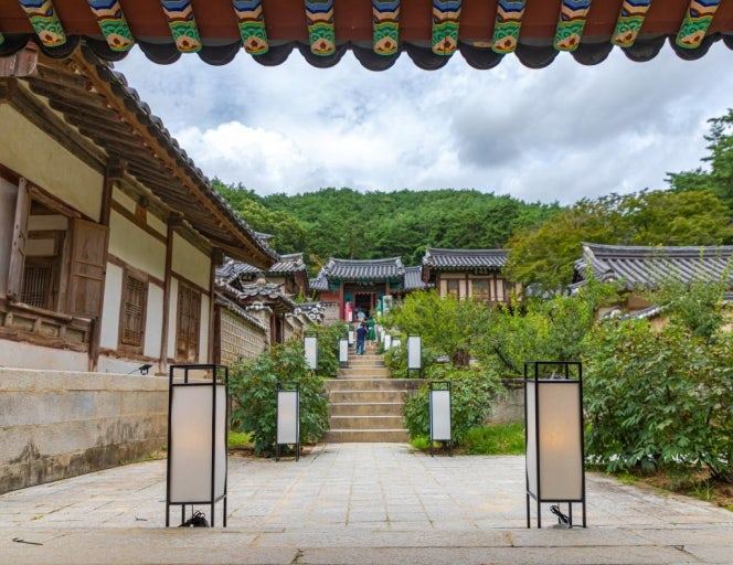 Dosan Seowon in evening light
